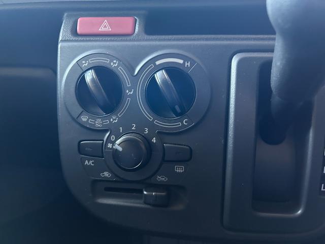 キャロル GL 禁煙車 4WD クリアランスソナー レーンアシスト 衝突被害軽減ブレーキ オートライト キーレスエントリー アイドリングストップ シートヒーター CVT 盗難防止システム パワーウィンドウ CD(7枚目)