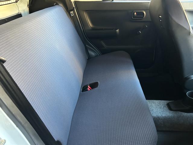 アルト F 禁煙車 4WD クリアランスソナー キーレスエントリー アイドリングストップ シートヒーター オートマ 盗難防止システム ABS ESC CD ミュージックプレイヤー接続可 衝突安全ボディ エアコン(11枚目)