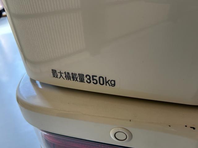 ハイゼットカーゴ スペシャルＳＡＩＩＩ　禁煙車　切替４ＷＤ　４速オートマ　スマートアシストＩＩＩ　クリアランスソナー　両側スライドドア　アイドリングストップ　オートマチックハイビーム　純正ラジオ　エアコン　運転席エアバッグ　助手席エアバッグ（21枚目）