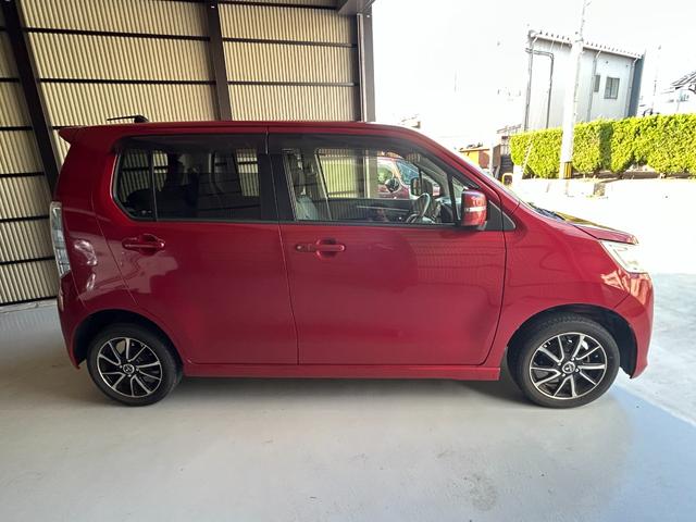 ワゴンＲスティングレー Ｘ　禁煙車　４ＷＤ　ナビ　ＴＶ　衝突被害軽減システム　オートライト　ＨＩＤ　スマートキー　アイドリングストップ　電動格納ミラー　シートヒーター　ベンチシート　ＣＶＴ　盗難防止システム　ＡＢＳ　ＣＤ　ＵＳＢ（16枚目）