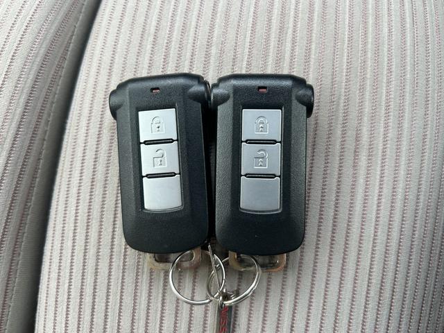 デイズルークス X 4WD 全周囲カメラ 両側スライド・片側電動 ナビ TV スマートキー アイドリングストップ ベンチシート CVT 盗難防止システム ABS CD DVD再生 USB ミュージックプレイヤー接続可(16枚目)