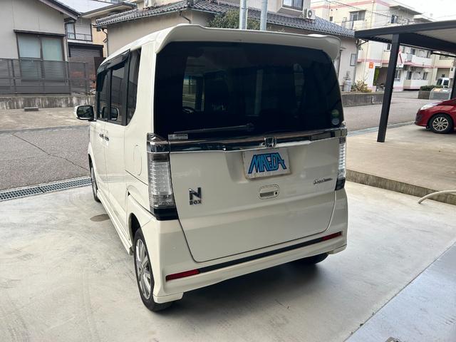 N-BOXカスタム G・Lパッケージ 4WD 両側電動スライドドア ナビ TV オートライト HID スマートキー アイドリングストップ 電動格納ミラー ベンチシート CVT 盗難防止システム ABS ESC CD USB アルミホイール(20枚目)