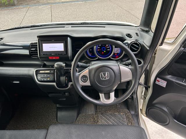 N-BOXカスタム G・Lパッケージ 4WD 両側電動スライドドア ナビ TV オートライト HID スマートキー アイドリングストップ 電動格納ミラー ベンチシート CVT 盗難防止システム ABS ESC CD USB アルミホイール(25枚目)