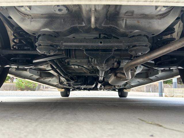 N-BOXカスタム G・Lパッケージ 4WD 両側電動スライドドア ナビ TV オートライト HID スマートキー アイドリングストップ 電動格納ミラー ベンチシート CVT 盗難防止システム ABS ESC CD USB アルミホイール(37枚目)