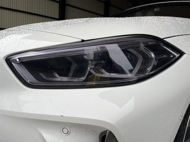 ���w�b�h���C�g�i�_�C�A�����h�E�X�F�����̃v���e�N�V�����t�B�����{�H�ρj