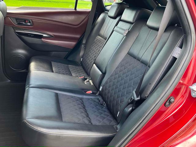 ハリアーハイブリッド プログレス　４ＷＤ　ドライブレコーダー　ＥＴＣ　全周囲カメラ　クリアランスソナー　オートクルーズコントロール　レーンアシスト　パワーシート　衝突被害軽減システム　ＴＶ　オートマチックハイビーム　オートライト（16枚目）