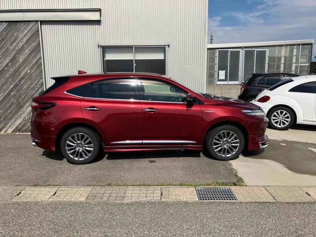 ハリアーハイブリッド プログレス　４ＷＤ　ドライブレコーダー　ＥＴＣ　全周囲カメラ　クリアランスソナー　オートクルーズコントロール　レーンアシスト　パワーシート　衝突被害軽減システム　ＴＶ　オートマチックハイビーム　オートライト（44枚目）