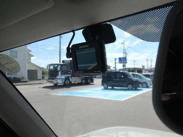 アルトラパン Ｓ　ディスチャージライト　スマートキー　プッシュスタート　シートヒーター　ドライブレコーダー　ＣＤチューナー　電動格納ミラー（20枚目）