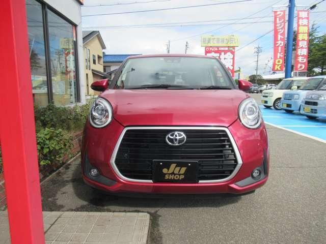 パッソ モーダ　ＬＥＤヘッドライト　メモリーナビ　フルセグＴＶ　バックモニター　ＥＴＣ　衝突被害軽減システム　オートエアコン　電動格納ミラー　ベンチシート（2枚目）