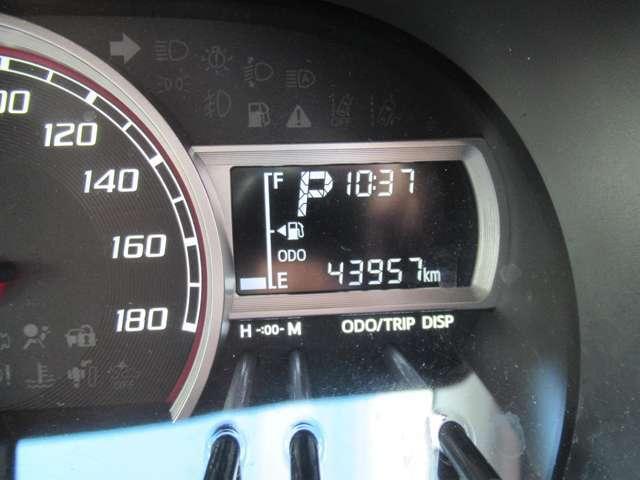 パッソ モーダ　ＬＥＤヘッドライト　メモリーナビ　フルセグＴＶ　バックモニター　ＥＴＣ　衝突被害軽減システム　オートエアコン　電動格納ミラー　ベンチシート（16枚目）