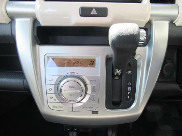 ハスラー Ｊ　ディスチャージライト　メモリーナビ　フルセグテレビ　Ｂｌｕｅｔｏｏｔｈオーディオ　ＤＶＤ再生可　純正１５インチアルミ　左右シートヒーター　スマートキー　プッシュスタート　衝突被害軽減システム（12枚目）