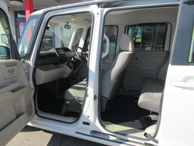 Ｎ－ＢＯＸ Ｇ　ワンオーナー　弊社ユーザー様リースアップ　パール塗装　メモリーナビ＆地デジＴＶ＆バックカメラ　ＥＴＣ　ドライブレコーダー　両側スライドドア　スマートキー　プッシュスタート（9枚目）