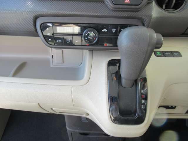 Ｎ－ＢＯＸ Ｇ　ワンオーナー　弊社ユーザー様リースアップ　パール塗装　メモリーナビ＆地デジＴＶ＆バックカメラ　ＥＴＣ　ドライブレコーダー　両側スライドドア　スマートキー　プッシュスタート（11枚目）