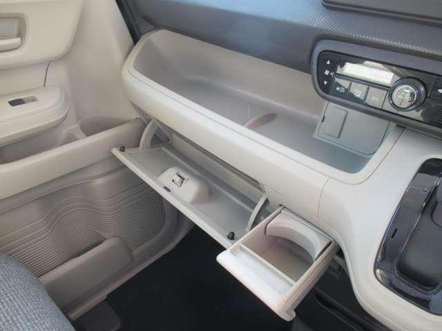 Ｎ－ＢＯＸ Ｇ　ワンオーナー　弊社ユーザー様リースアップ　パール塗装　メモリーナビ＆地デジＴＶ＆バックカメラ　ＥＴＣ　ドライブレコーダー　両側スライドドア　スマートキー　プッシュスタート（19枚目）