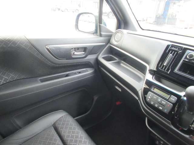 Ｎ－ＷＧＮカスタム Ｇ　ワンオーナー　走行４２８００キロ　ＥＴＣ　スマートキー　プッシュスタート　純正１４インチアルミ　オートエアコン　電動格納ミラー（14枚目）