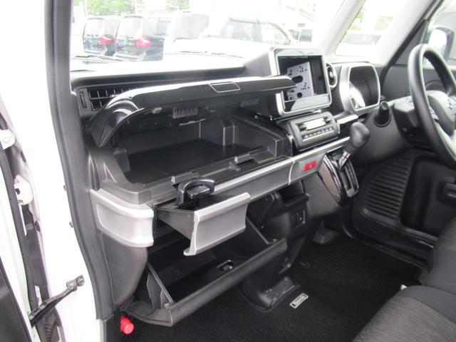 スペーシアカスタム ハイブリッドＧＳ　ワンオーナー　メモリーナビ＆フルセグ＆バックカメラ　左側パワースライドドア　盗難防止システム　レーンアシスト　頸部衝撃緩和ヘッドレスト　障害物センサー　スマートキー　プッシュスタート（15枚目）