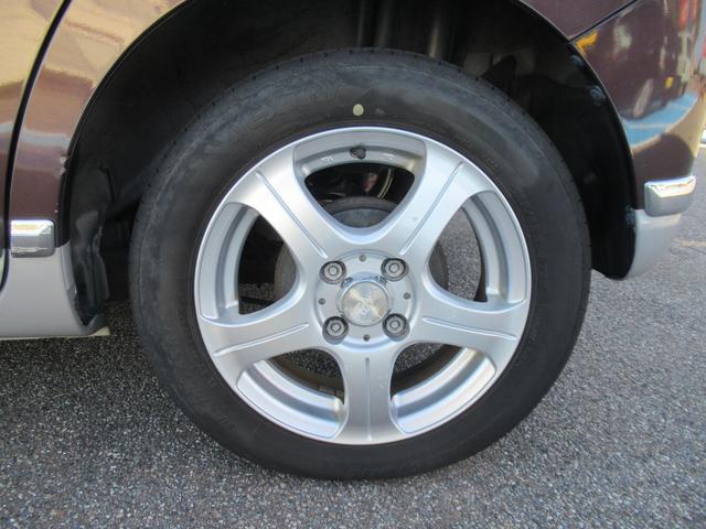 ムーヴキャンバス Ｇ　ＳＡＩＩ　純正８インチメモリーナビ＆フルセグテレビ＆ＤＶＤ＆ＣＤ　全方位カメラ　両側パワースライドドア　スマートキー　プッシュスタート　衝突被害軽減システム　アイドリングストップ（7枚目）