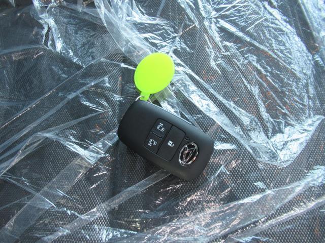 タント ファンクロス　レーンアシスト　アイドリングストップ　フルセグＴＶ　オートマチックハイビーム　両側パワースライドドア　盗難防止システム　衝突被害軽減システム　スマートキー　ベンチシート　シートヒーター（17枚目）