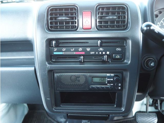 キャリイトラック ＫＣエアコン・パワステ　４ＷＤ、オートマ、エアコン、パワステ、ＤＯＨＣエンジン、Ｋ６Ａ、タイミングチェーン式、パートタイム４ＷＤ・４ＷＤ切替はボタンを押すだけの簡単切り替え式・通常は２ＷＤ走行で後輪駆動（25枚目）