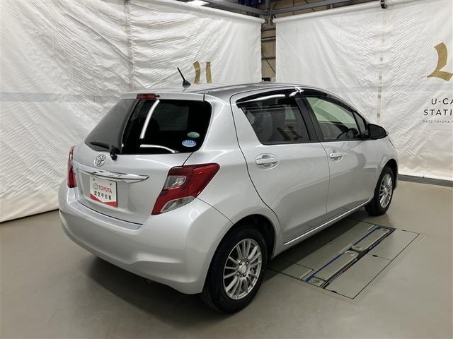 ヴィッツ Ｆ　ワンセグ　メモリーナビ　ミュージックプレイヤー接続可　ＬＥＤヘッドランプ　ワンオーナー（8枚目）