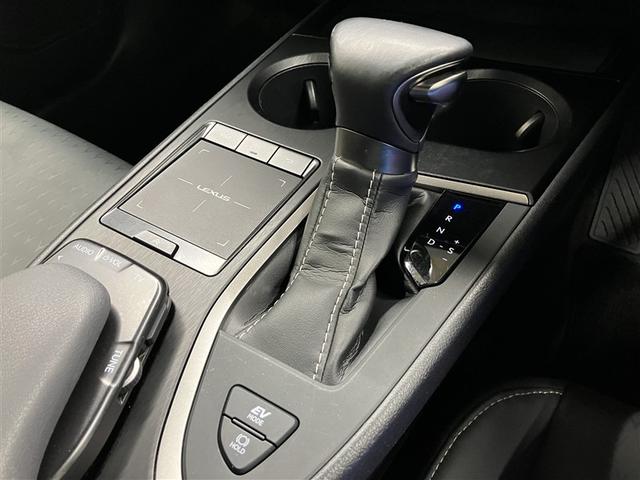 ＵＸ ＵＸ２５０ｈブラウンエディション　フルセグ　メモリーナビ　ＤＶＤ再生　ミュージックプレイヤー接続可　バックカメラ　衝突被害軽減システム　ＥＴＣ　ドラレコ　ＬＥＤヘッドランプ　ワンオーナー（16枚目）