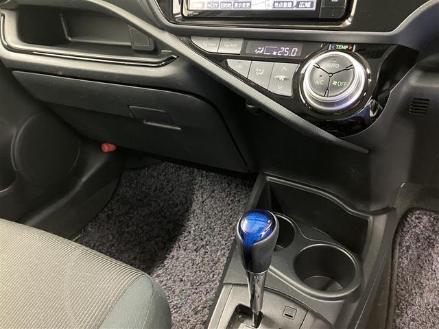 アクア Ｓスタイルブラック　フルセグ　メモリーナビ　ＤＶＤ再生　ミュージックプレイヤー接続可　バックカメラ　衝突被害軽減システム　ＥＴＣ　ドラレコ　ワンオーナー（31枚目）