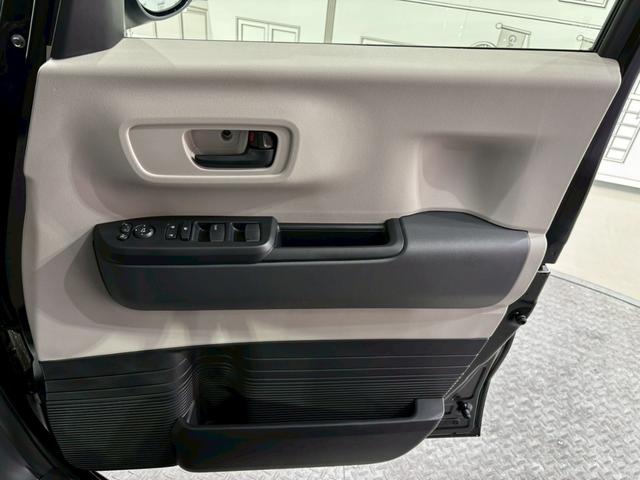 Ｎ－ＢＯＸ ベースグレード　両側スライド・片側電動　クリアランスソナー　オートクルーズコントロール　オートライト　ＬＥＤヘッドランプ　スマートキー　アイドリングストップ　電動格納ミラー　シートヒーター　ベンチシート　ＣＶＴ（63枚目）
