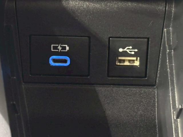 ヴォクシー S-Z ドライブレコーダー バックカメラ ナビ オートクルーズコントロール レーンアシスト 衝突被害軽減システム 両側電動スライドドア オートマチックハイビーム オートライト LEDヘッドランプ スマートキー(9枚目)