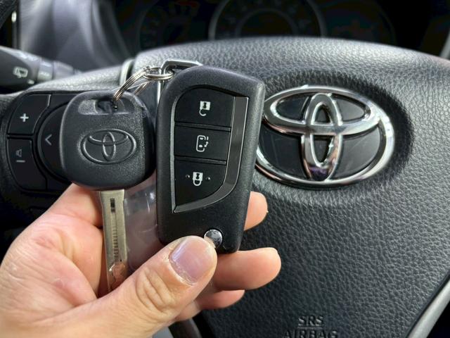 ノア X 4WD ドライブレコーダー ETC バックカメラ TV オートクルーズコントロール レーンアシスト 衝突被害軽減システム 両側スライド・片側電動 オートマチックハイビーム オートライト(9枚目)