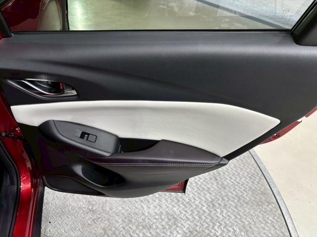 MAZDA CX-3 XD EXCLUSIVE MODS