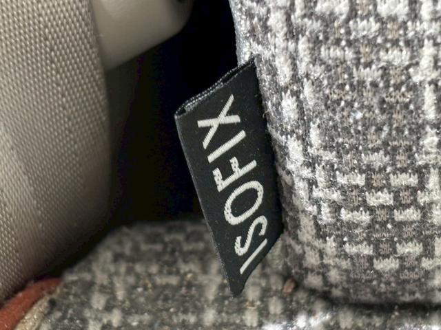 アルトラパン Ｓセレクション　ＥＴＣ　衝突被害軽減システム　オートライト　ＨＩＤ　スマートキー　アイドリングストップ　電動格納ミラー　シートヒーター　ベンチシート　ＣＶＴ　盗難防止システム　ＡＢＳ　ＥＳＣ　ＣＤ　衝突安全ボディ（26枚目）