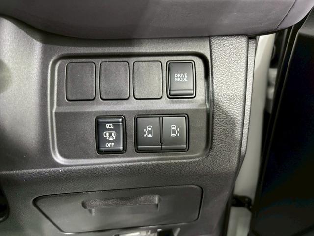 セレナ e-パワー ハイウェイスターV 全周囲カメラ クリアランスソナー オートクルーズコントロール 衝突被害軽減システム 両側電動スライドドア オートライト LEDヘッドランプ スマートキー 電動格納ミラー 3列シート ウォークスルー(5枚目)