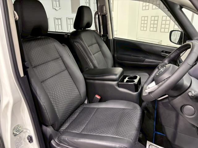 セレナ e-パワー ハイウェイスターV 全周囲カメラ クリアランスソナー オートクルーズコントロール 衝突被害軽減システム 両側電動スライドドア オートライト LEDヘッドランプ スマートキー 電動格納ミラー 3列シート ウォークスルー(38枚目)