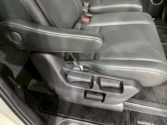 セレナ e-パワー ハイウェイスターV 全周囲カメラ クリアランスソナー オートクルーズコントロール 衝突被害軽減システム 両側電動スライドドア オートライト LEDヘッドランプ スマートキー 電動格納ミラー 3列シート ウォークスルー(41枚目)