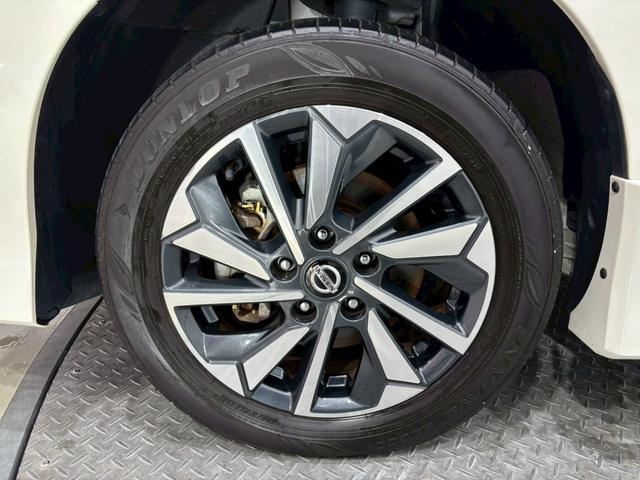 セレナ e-パワー ハイウェイスターV 全周囲カメラ クリアランスソナー オートクルーズコントロール 衝突被害軽減システム 両側電動スライドドア オートライト LEDヘッドランプ スマートキー 電動格納ミラー 3列シート ウォークスルー(55枚目)