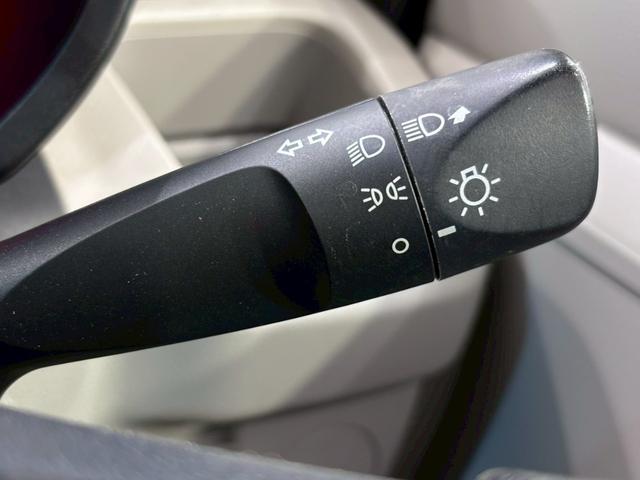 ムーヴ Ｌ　ＳＡＩＩＩ　ＥＴＣ　クリアランスソナー　衝突被害軽減システム　オートマチックハイビーム　キーレスエントリー　アイドリングストップ　電動格納ミラー　ベンチシート　ＣＶＴ　盗難防止システム　ＡＢＳ　ＥＳＣ　ＣＤ（9枚目）