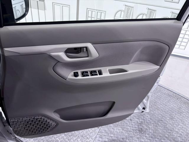 ムーヴ Ｌ　ＳＡＩＩＩ　ＥＴＣ　クリアランスソナー　衝突被害軽減システム　オートマチックハイビーム　キーレスエントリー　アイドリングストップ　電動格納ミラー　ベンチシート　ＣＶＴ　盗難防止システム　ＡＢＳ　ＥＳＣ　ＣＤ（44枚目）