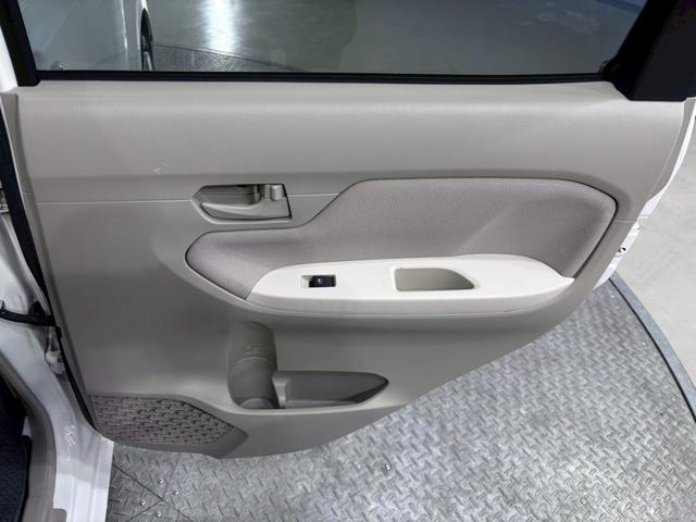 ムーヴ Ｌ　ＳＡＩＩＩ　ＥＴＣ　クリアランスソナー　衝突被害軽減システム　オートマチックハイビーム　キーレスエントリー　アイドリングストップ　電動格納ミラー　ベンチシート　ＣＶＴ　盗難防止システム　ＡＢＳ　ＥＳＣ　ＣＤ（47枚目）