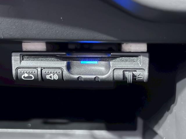 ノート X ETC クリアランスソナー レーンアシスト 衝突被害軽減システム オートライト スマートキー アイドリングストップ 電動格納ミラー CVT 盗難防止システム 衝突安全ボディ ABS ESC CD(13枚目)