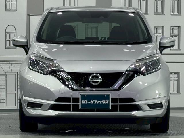 ノート X ETC クリアランスソナー レーンアシスト 衝突被害軽減システム オートライト スマートキー アイドリングストップ 電動格納ミラー CVT 盗難防止システム 衝突安全ボディ ABS ESC CD(15枚目)