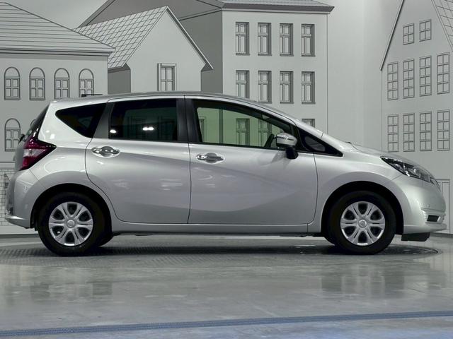 ノート X ETC クリアランスソナー レーンアシスト 衝突被害軽減システム オートライト スマートキー アイドリングストップ 電動格納ミラー CVT 盗難防止システム 衝突安全ボディ ABS ESC CD(17枚目)