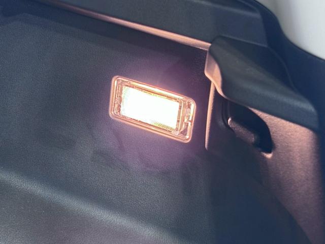 ノート X ETC クリアランスソナー レーンアシスト 衝突被害軽減システム オートライト スマートキー アイドリングストップ 電動格納ミラー CVT 盗難防止システム 衝突安全ボディ ABS ESC CD(42枚目)