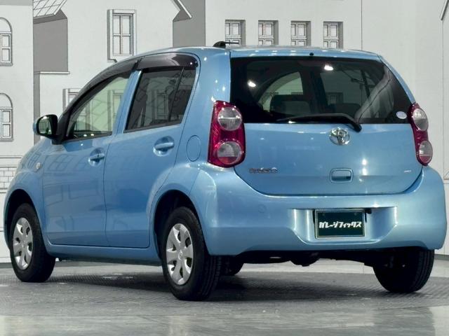 パッソ Ｘ　クツロギ　４ＷＤ　バックカメラ　ナビ　ＴＶ　スマートキー　電動格納ミラー　ＣＶＴ　盗難防止システム　衝突安全ボディ　ベンチシート　ＡＢＳ　ＣＤ　ＤＶＤ再生　ミュージックプレイヤー接続可　エアコン（18枚目）