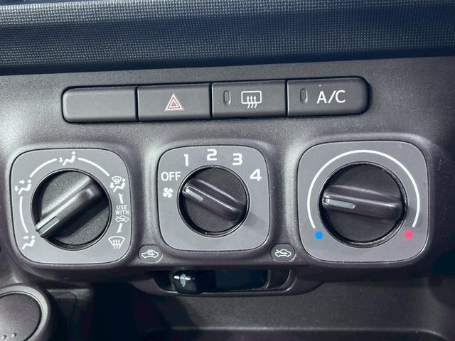 パッソ Ｘ　クツロギ　４ＷＤ　バックカメラ　ナビ　ＴＶ　スマートキー　電動格納ミラー　ＣＶＴ　盗難防止システム　衝突安全ボディ　ベンチシート　ＡＢＳ　ＣＤ　ＤＶＤ再生　ミュージックプレイヤー接続可　エアコン（26枚目）