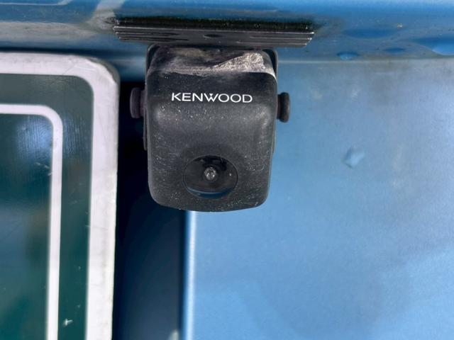 パッソ Ｘ　クツロギ　４ＷＤ　バックカメラ　ナビ　ＴＶ　スマートキー　電動格納ミラー　ＣＶＴ　盗難防止システム　衝突安全ボディ　ベンチシート　ＡＢＳ　ＣＤ　ＤＶＤ再生　ミュージックプレイヤー接続可　エアコン（30枚目）