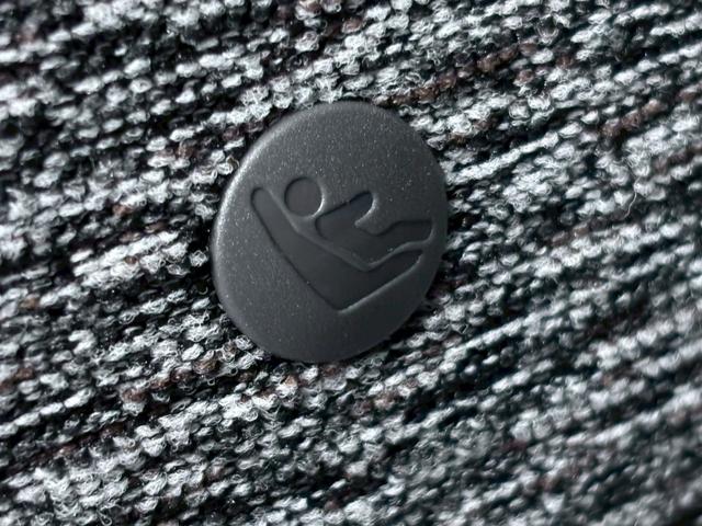 パッソ Ｘ　クツロギ　４ＷＤ　バックカメラ　ナビ　ＴＶ　スマートキー　電動格納ミラー　ＣＶＴ　盗難防止システム　衝突安全ボディ　ベンチシート　ＡＢＳ　ＣＤ　ＤＶＤ再生　ミュージックプレイヤー接続可　エアコン（50枚目）