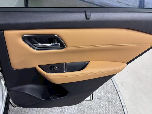 エクストレイル G e-4ORCE 4WD 全周囲カメラ クリアランスソナー レーンアシスト パワーシート 衝突被害軽減システム ナビ TV オートライト LEDヘッドランプ 電動リアゲート アルミホイール スマートキー(21枚目)