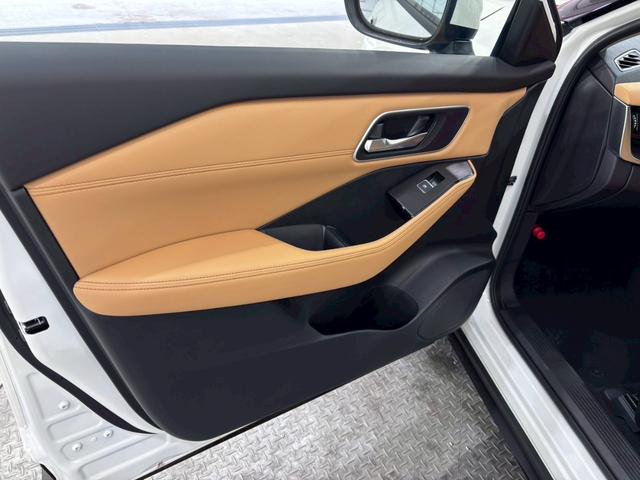 エクストレイル G e-4ORCE 4WD 全周囲カメラ クリアランスソナー レーンアシスト パワーシート 衝突被害軽減システム ナビ TV オートライト LEDヘッドランプ 電動リアゲート アルミホイール スマートキー(41枚目)