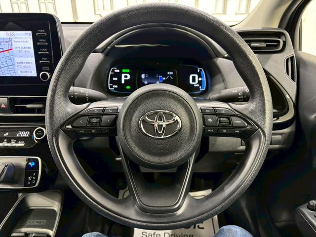 ハンドルの状態が悪いと運転に集中できませんよね。こちらの車、お気軽にお問い合わせください。