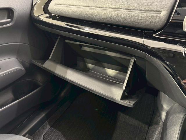 この度は当店のお車をご覧になっていただき、誠にありがとうございます。ぜひじっくりとご検討下さい。気軽にお問合せ・お見積りお待ちしております。